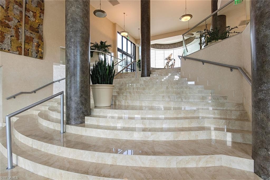 4751 Gulf Shore Blvd N 1606, Naples, FL 34103-16