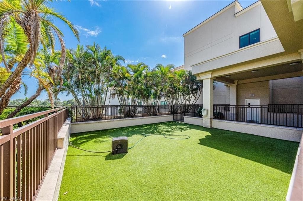 9115 Strada Pl 5205, Naples, FL 34108-13