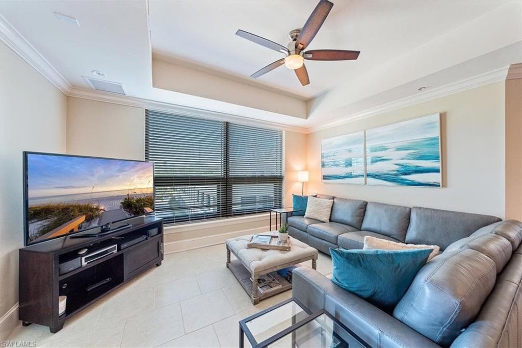 9115 Strada Pl 5205, Naples, FL 34108-3