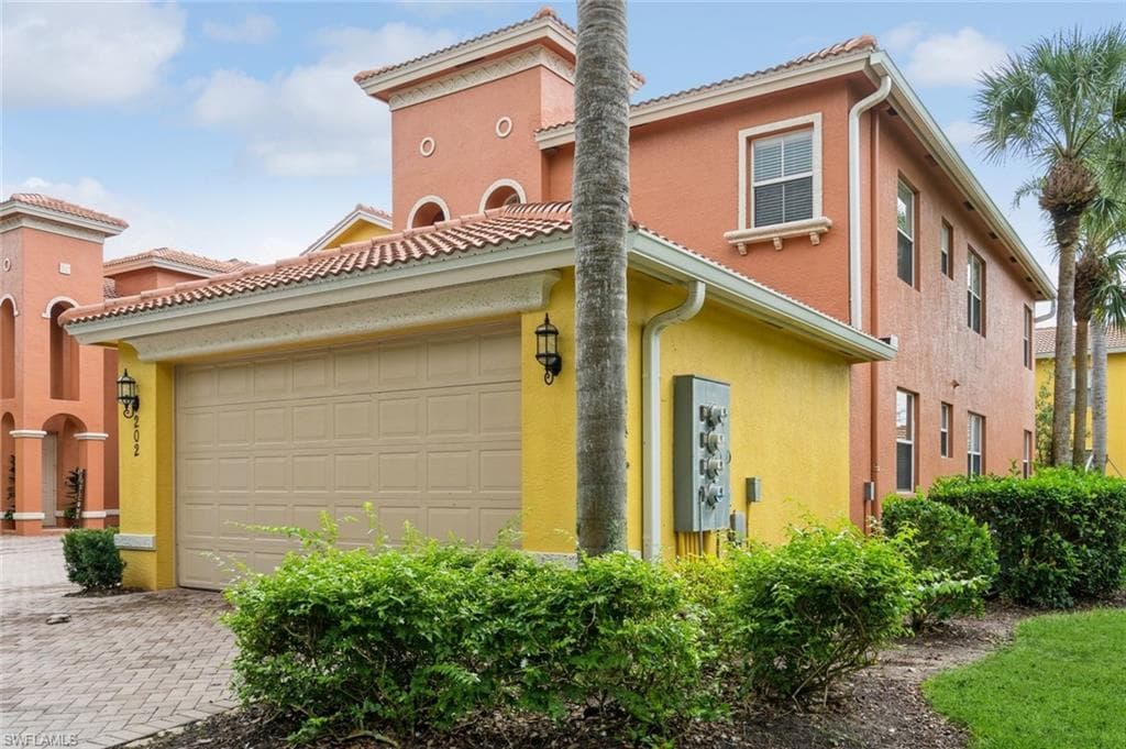12050 Lucca St 202, Fort Myers, FL 33966-3