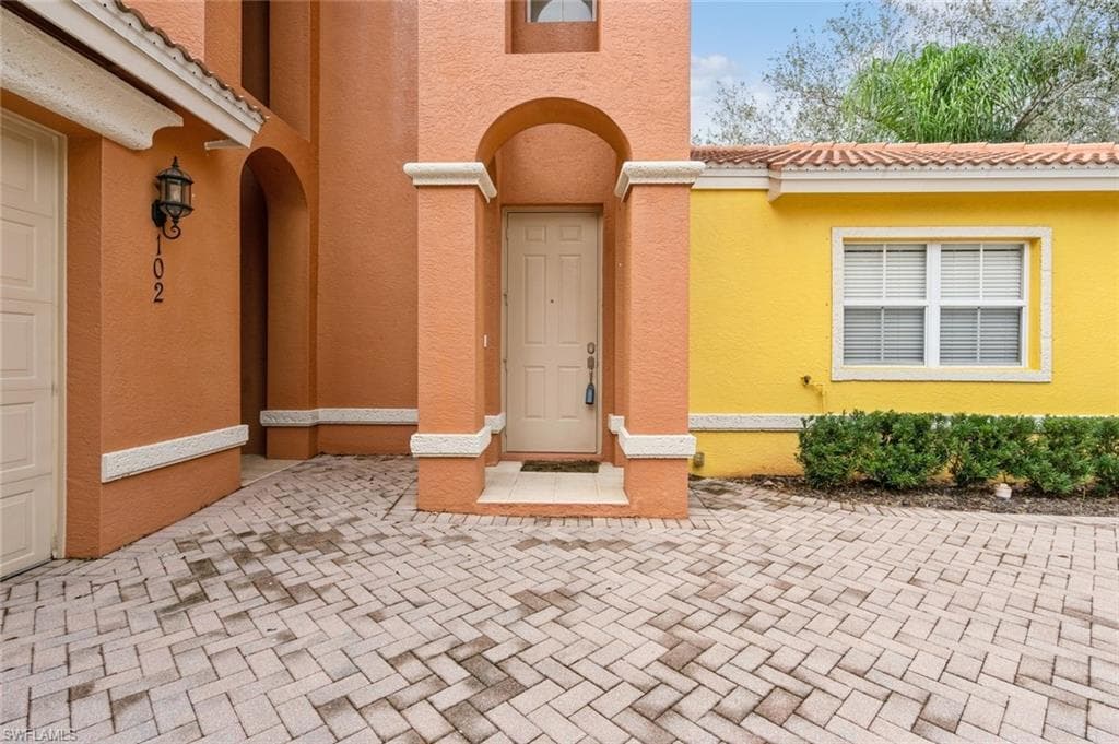 12050 Lucca St 202, Fort Myers, FL 33966-5