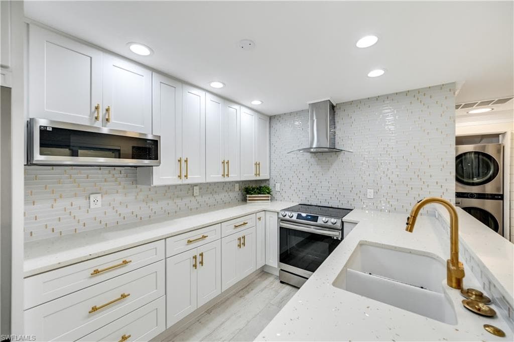 1375 Chesapeake Ave A-2, Naples, FL 34102-3