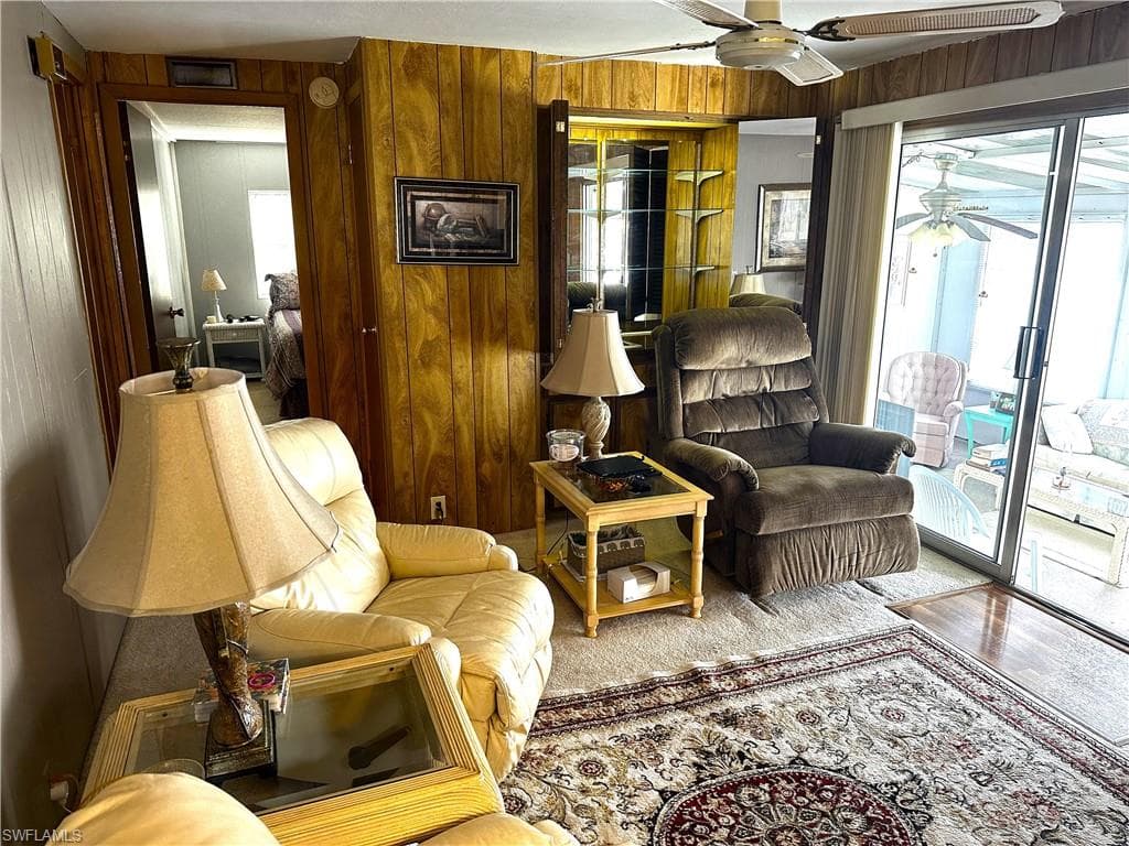 250 Indian Key Ln 266, Naples, FL 34114-15