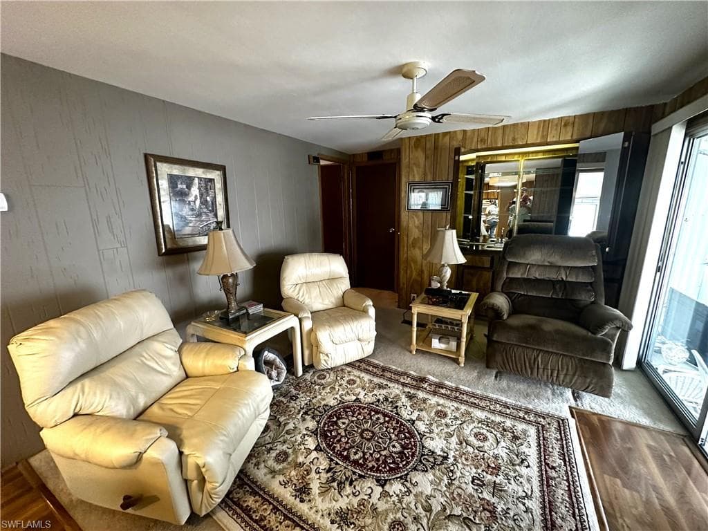 250 Indian Key Ln 266, Naples, FL 34114-17