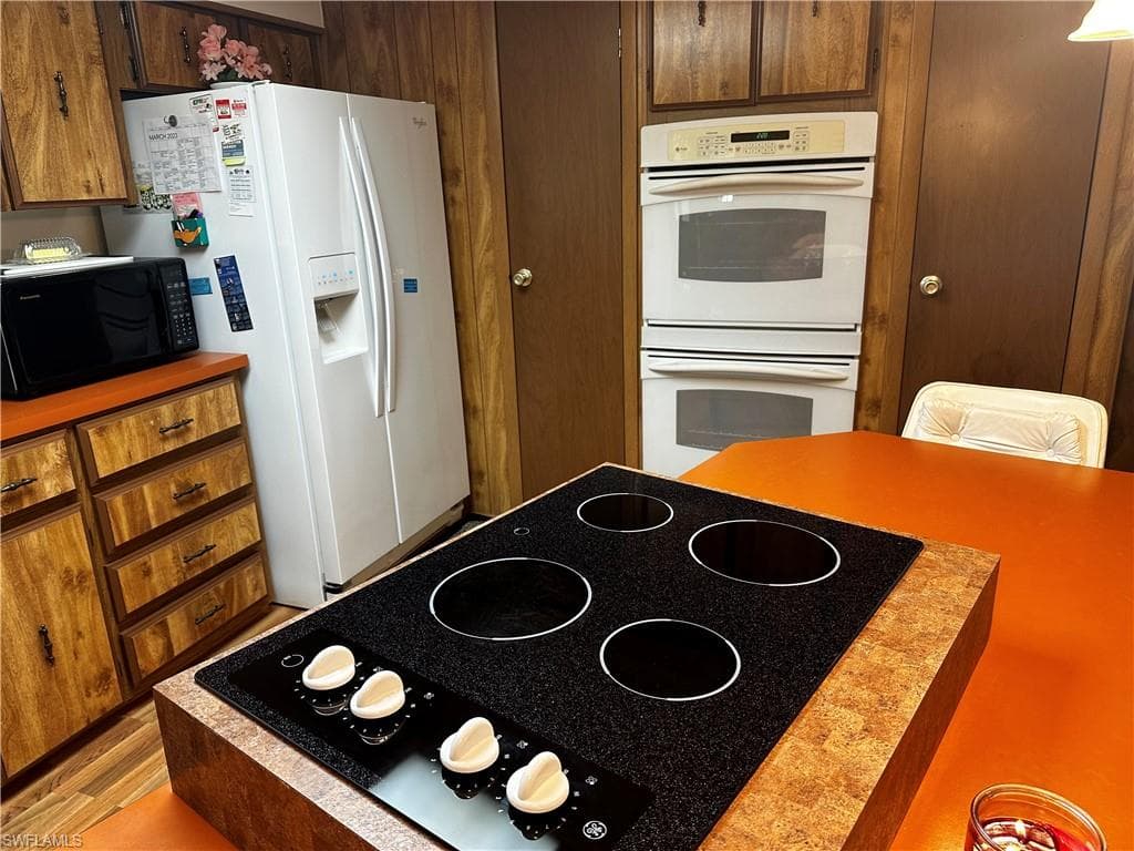 250 Indian Key Ln 266, Naples, FL 34114-21