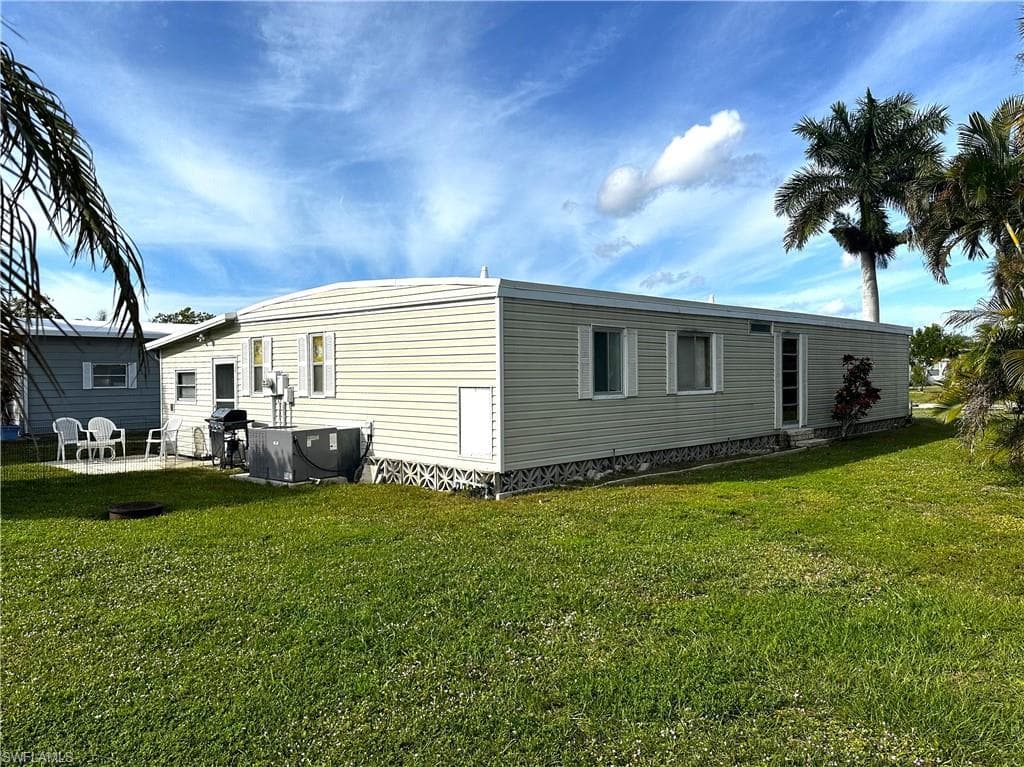 250 Indian Key Ln 266, Naples, FL 34114-3