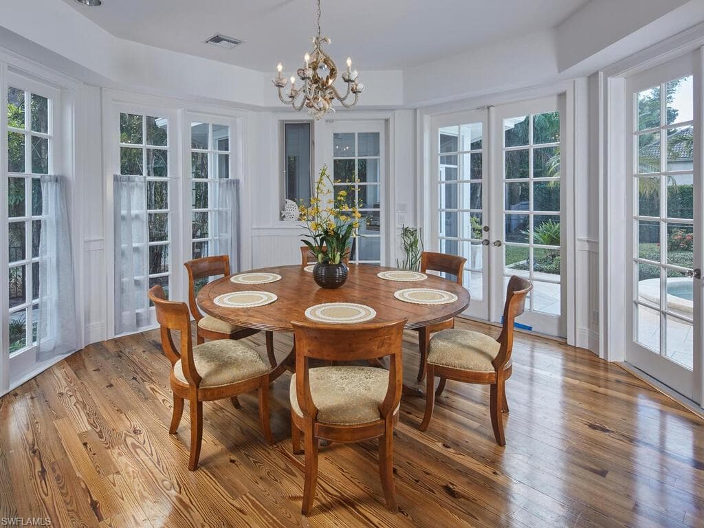 2750 Treasure Ln, Naples, FL 34102-12