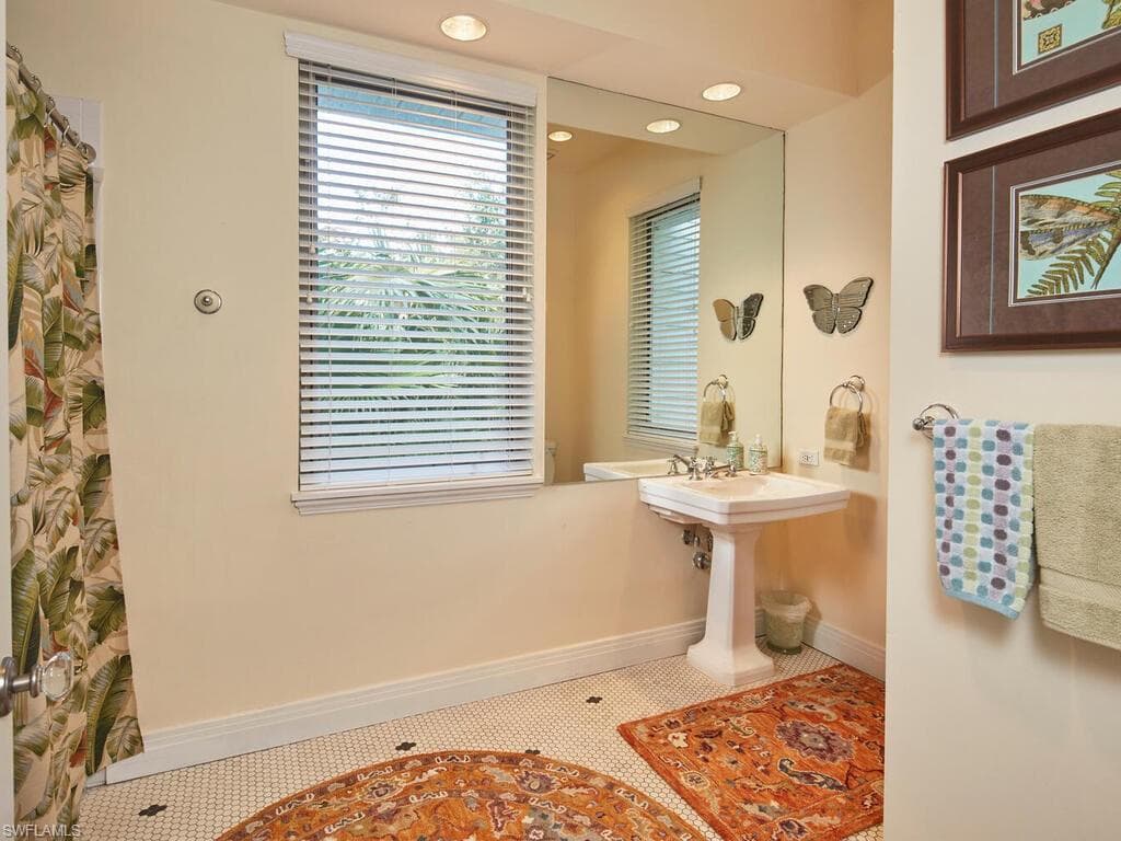 2750 Treasure Ln, Naples, FL 34102-24