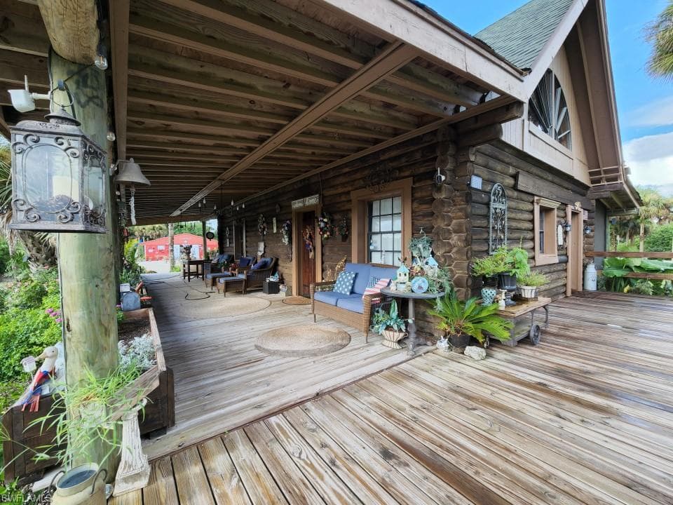 3935 24th Ave SE, Naples, FL 34117-25