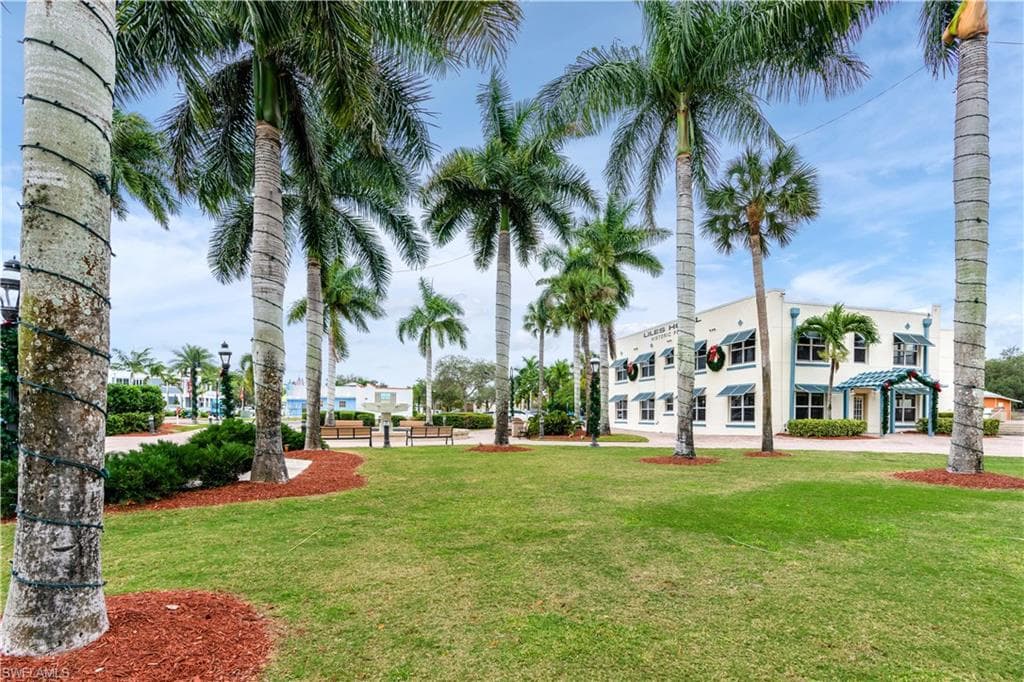 27604 Imperial Shores Blvd, Bonita Springs, FL 34134-36