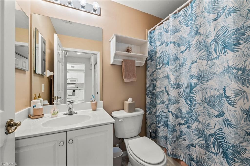 4000 Loblolly Bay Dr 8-206, Naples, FL 34114-17