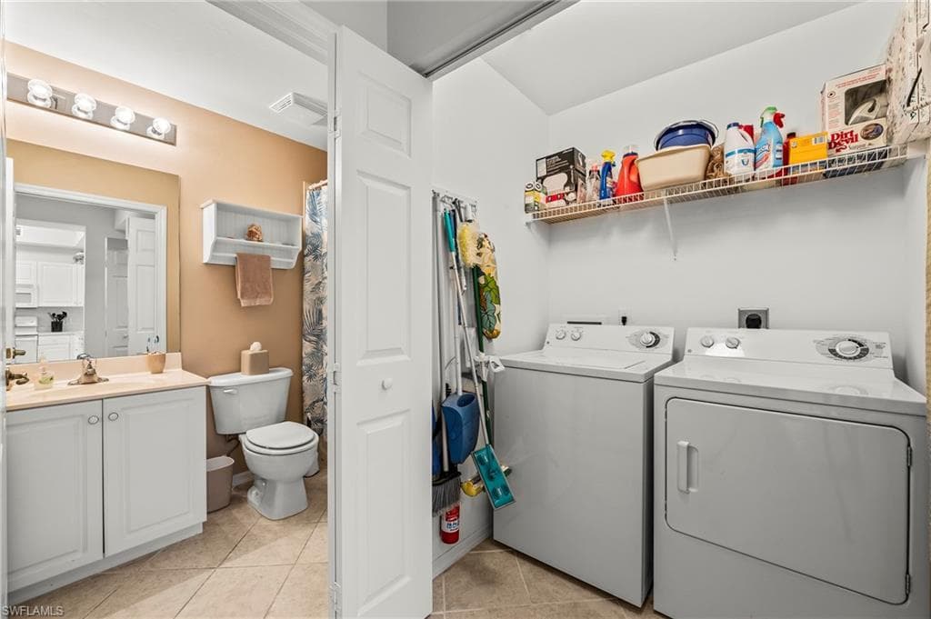 4000 Loblolly Bay Dr 8-206, Naples, FL 34114-22