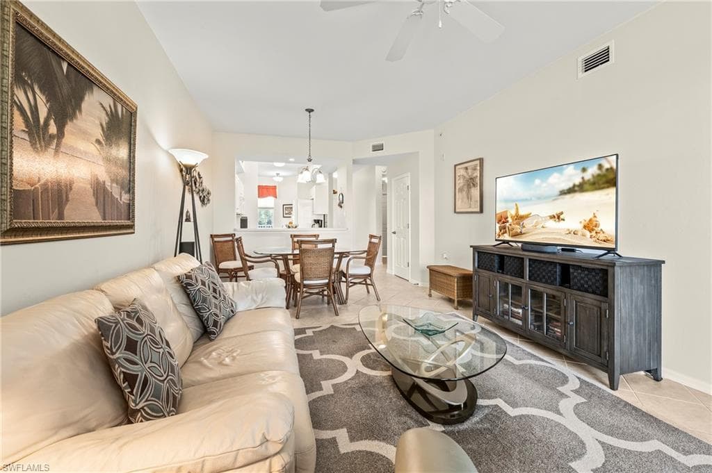 4000 Loblolly Bay Dr 8-206, Naples, FL 34114-4