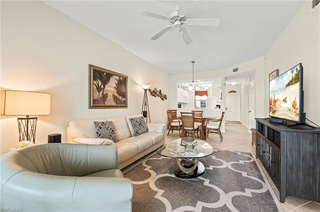 4000 Loblolly Bay Dr 8-206, Naples, FL 34114-7