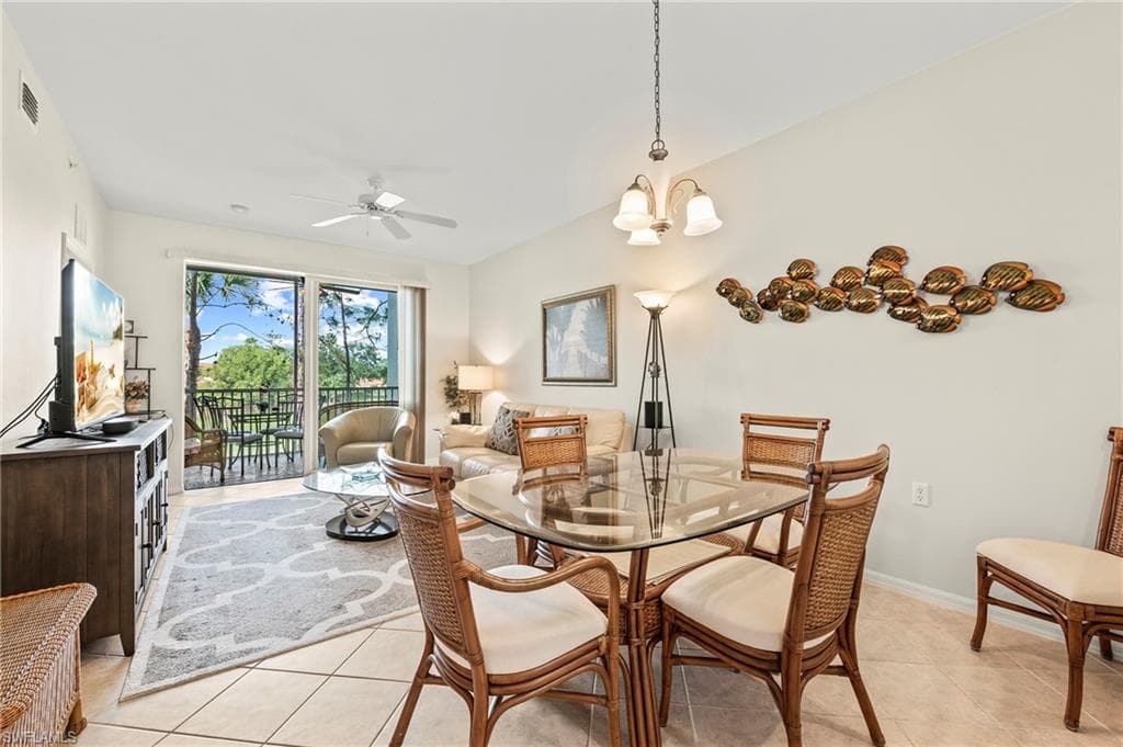 4000 Loblolly Bay Dr 8-206, Naples, FL 34114-8