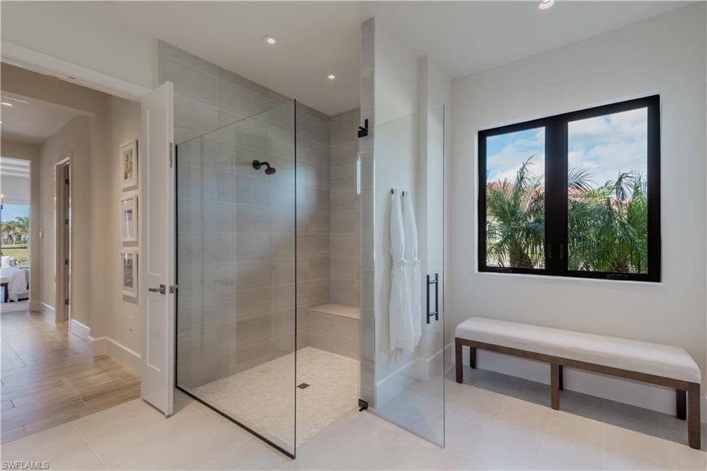 16753 Cabreo Dr, Naples, FL 34110-11