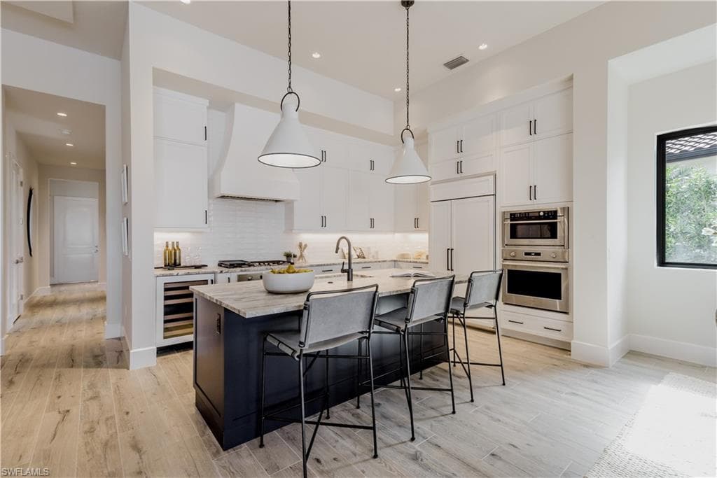 16753 Cabreo Dr, Naples, FL 34110-8
