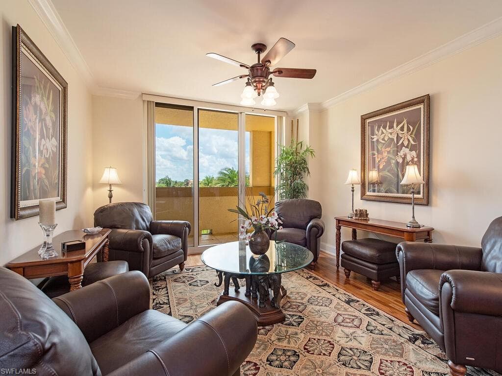6597 Nicholas Blvd 405, Naples, FL 34108-6