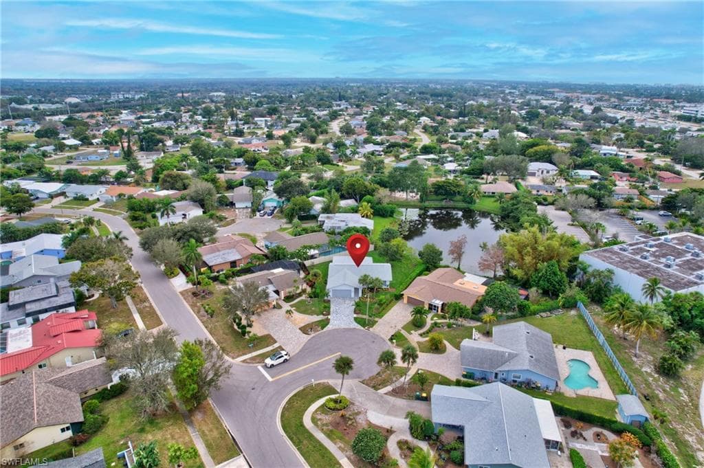 1084 Lake Shore Ct, Naples, FL 34103-43