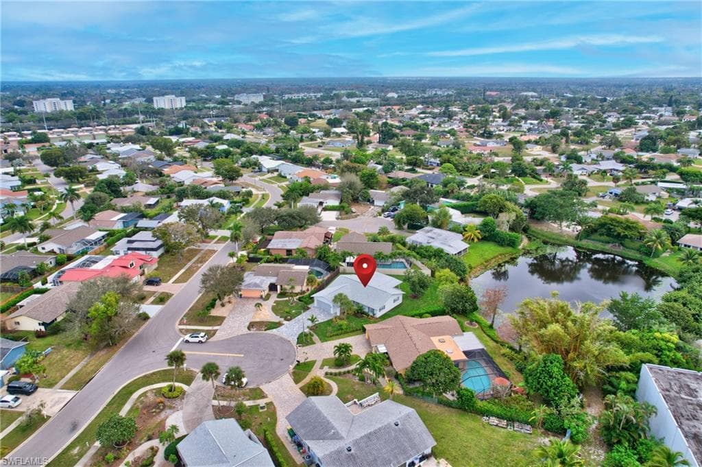 1084 Lake Shore Ct, Naples, FL 34103-44