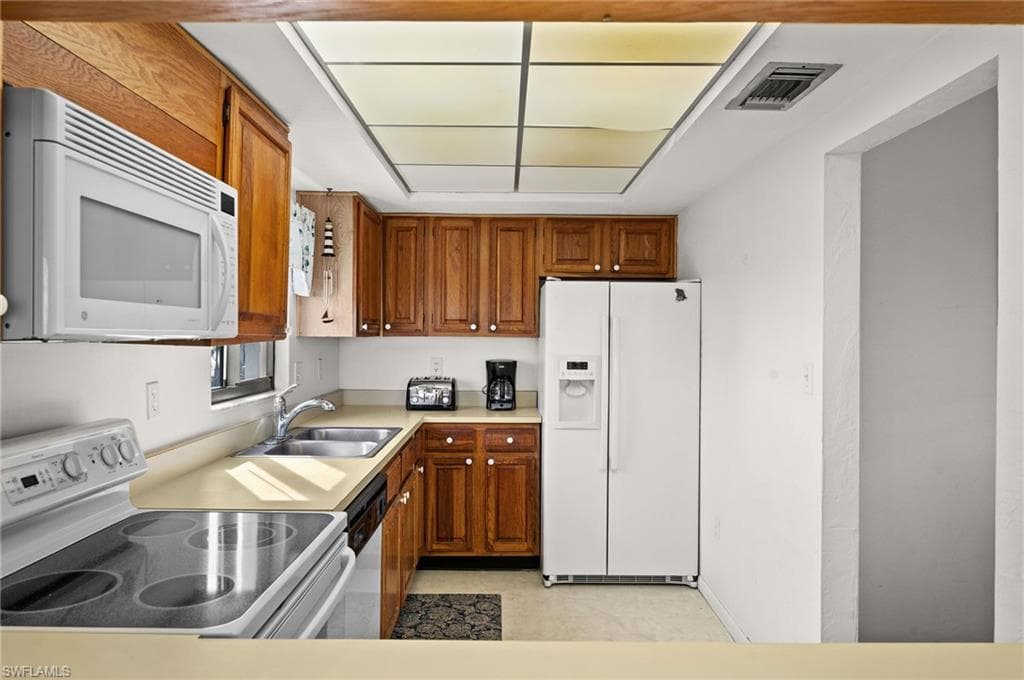 26131 Hickory Blvd 3b, Bonita Springs, FL 34134-17