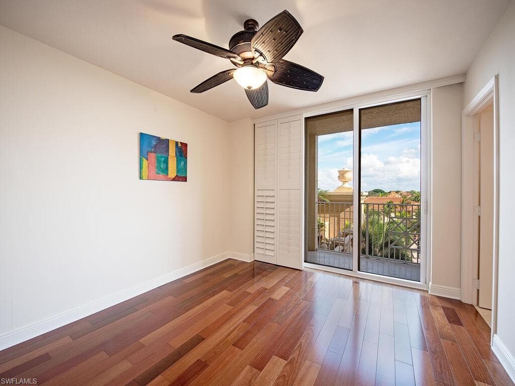 6597 Nicholas Blvd 503, Naples, FL 34108-12