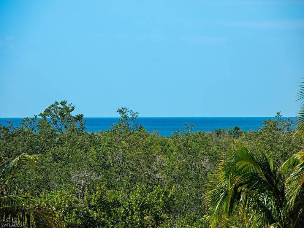6597 Nicholas Blvd 503, Naples, FL 34108-13