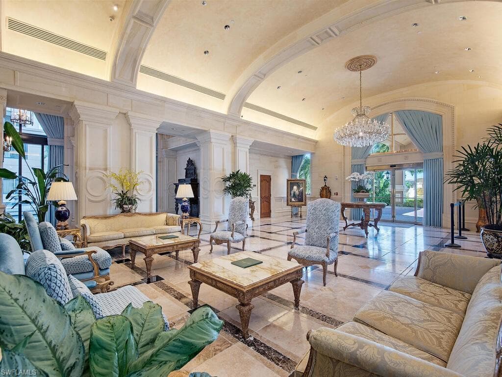 6597 Nicholas Blvd 503, Naples, FL 34108-19