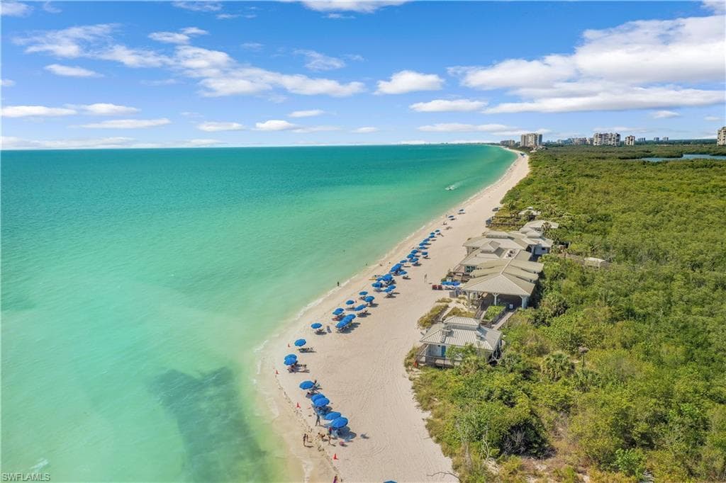 6597 Nicholas Blvd 503, Naples, FL 34108-21