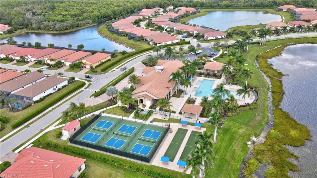 1224 Manado Dr, Naples, FL 34113-42