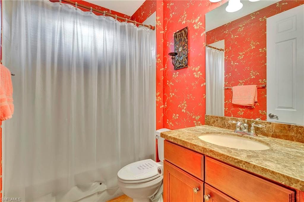 1224 Manado Dr, Naples, FL 34113-8