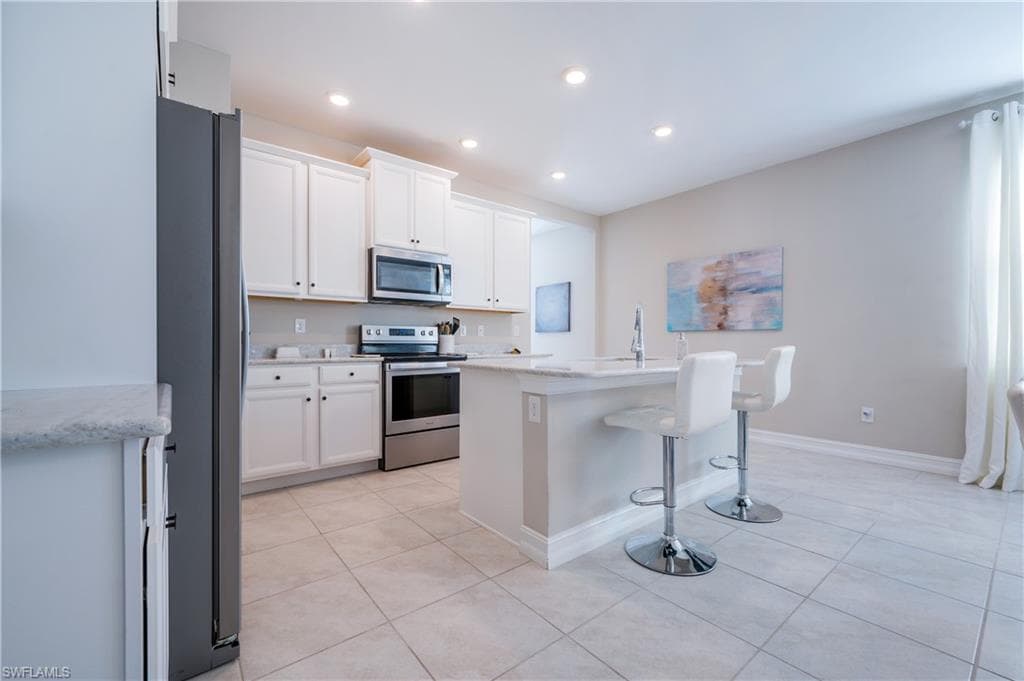 28483 Captiva Shell Loop, Bonita Springs, FL 34135-37