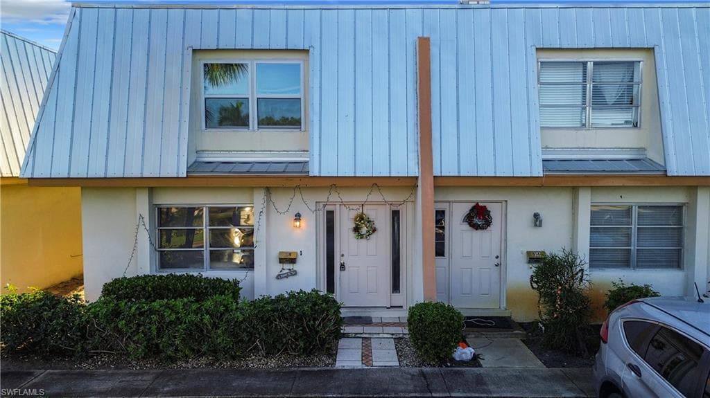 4924 Hawaii Blvd 5, Naples, FL 34112-11