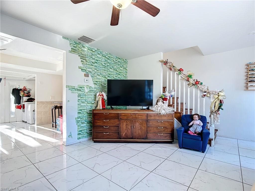 4924 Hawaii Blvd 5, Naples, FL 34112-17