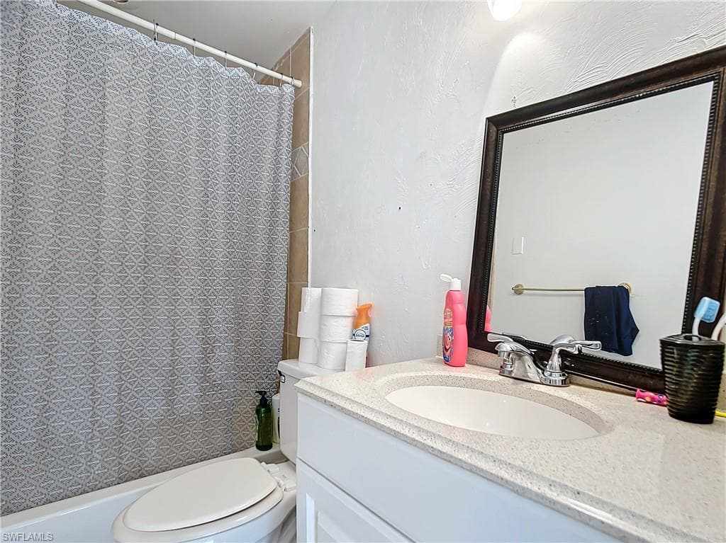 4924 Hawaii Blvd 5, Naples, FL 34112-37