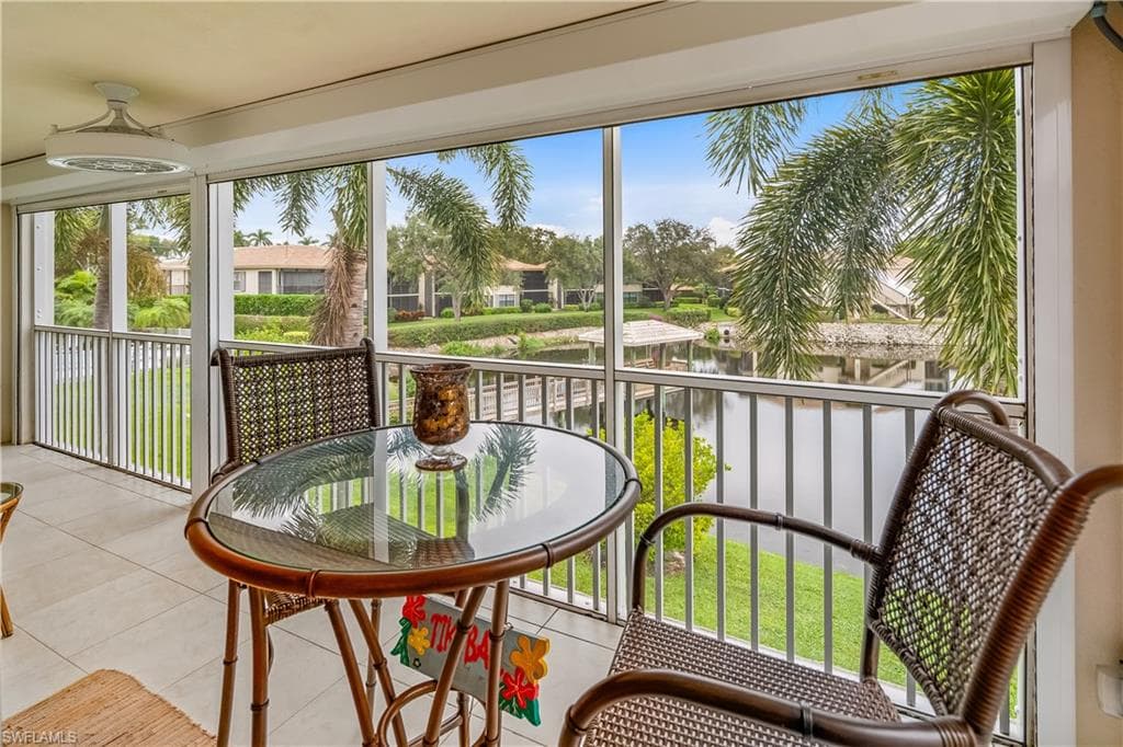 3150 Binnacle Dr 214, Naples, FL 34103-1