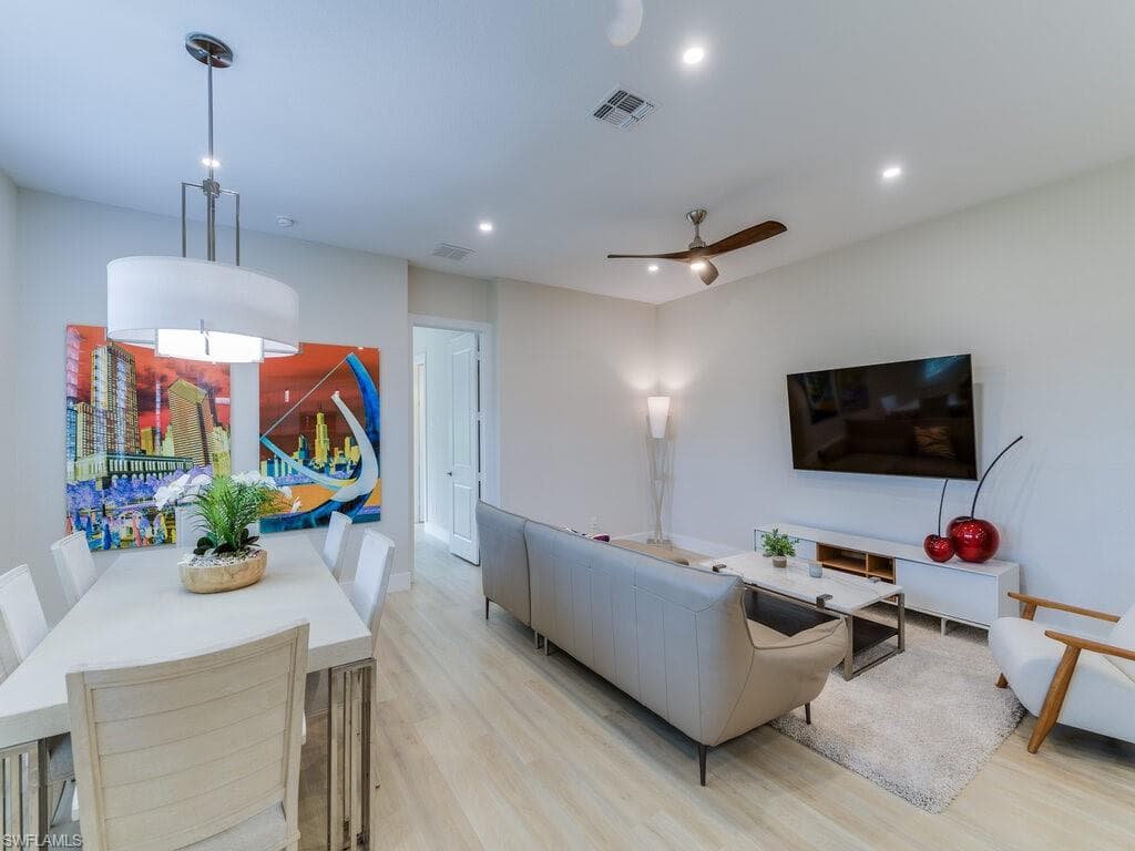 5781 Jasper Way 101, Naples, FL 34112-2