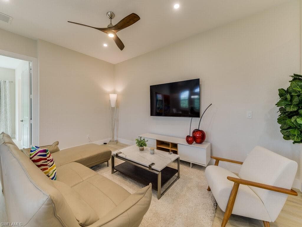 5781 Jasper Way 101, Naples, FL 34112-4