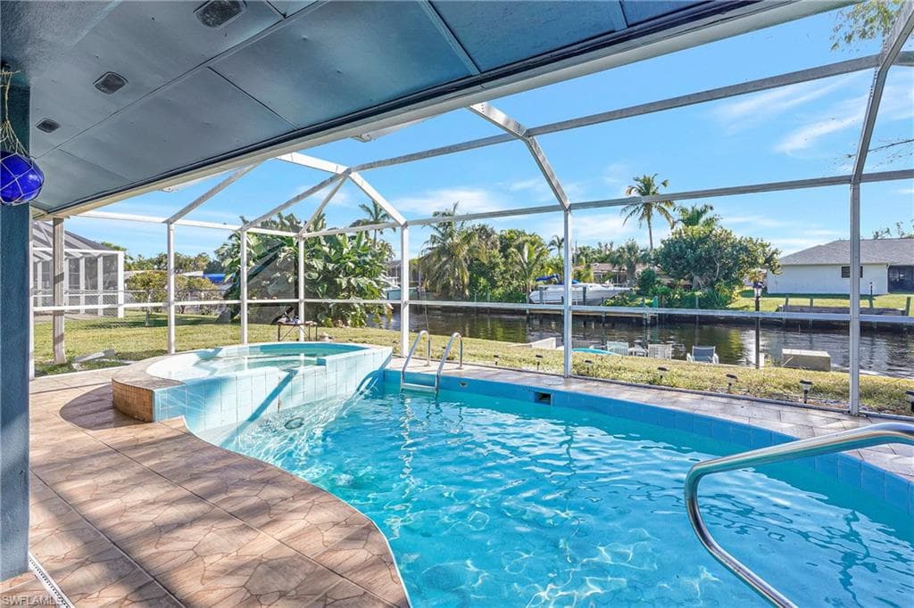 2302 15th Ter, Cape Coral, FL 33990-16