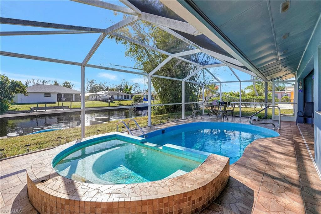 2302 15th Ter, Cape Coral, FL 33990-19