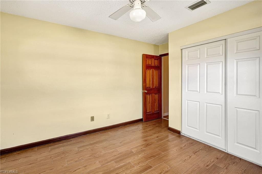 2302 15th Ter, Cape Coral, FL 33990-46
