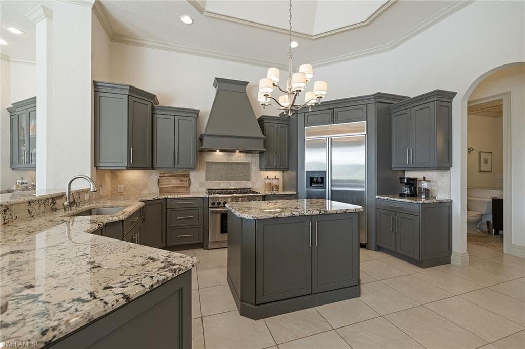 16540 Cellini Ln, Naples, FL 34110-11