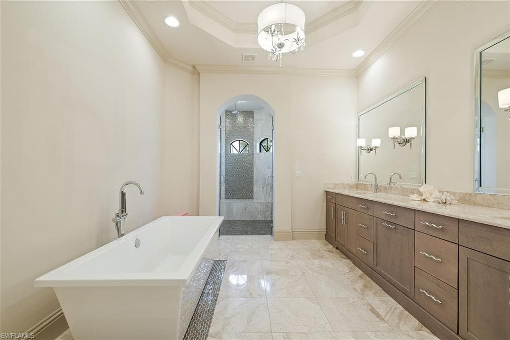 16540 Cellini Ln, Naples, FL 34110-17