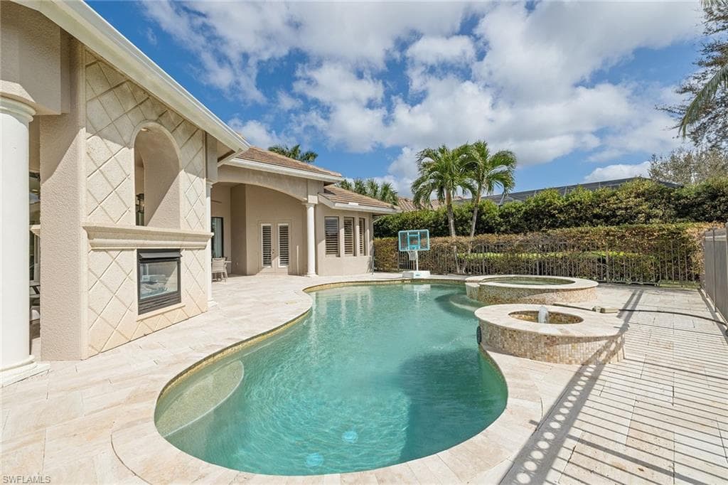16540 Cellini Ln, Naples, FL 34110-31