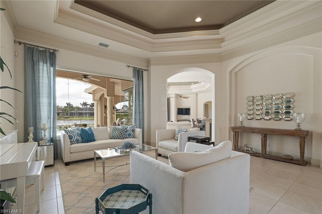16540 Cellini Ln, Naples, FL 34110-4