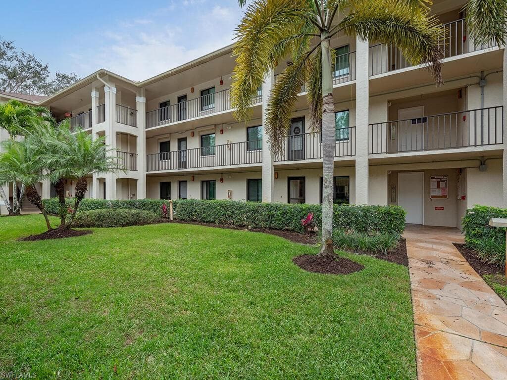 5784 Deauville Cir B104, Naples, FL 34112-2