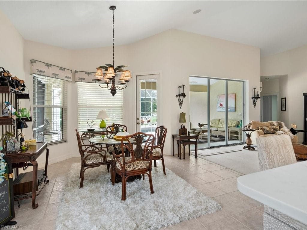 6932 Mauna Loa Ln, Naples, FL 34113-12