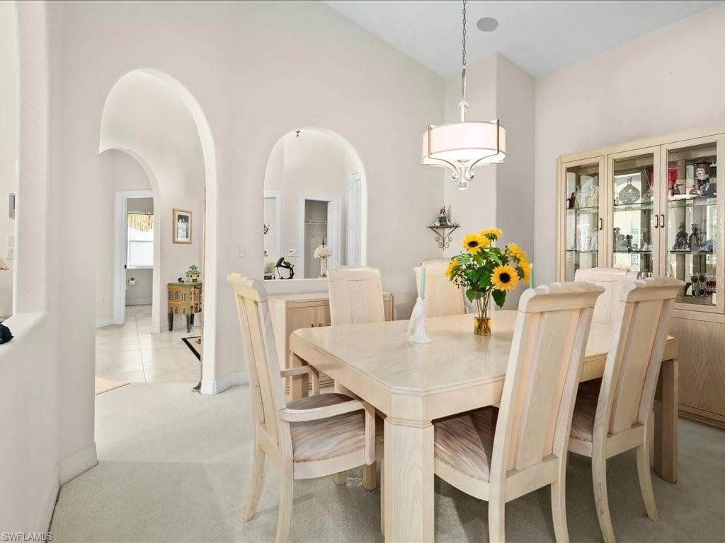 6932 Mauna Loa Ln, Naples, FL 34113-14