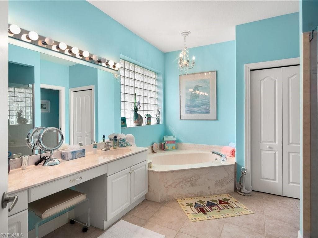 6932 Mauna Loa Ln, Naples, FL 34113-20