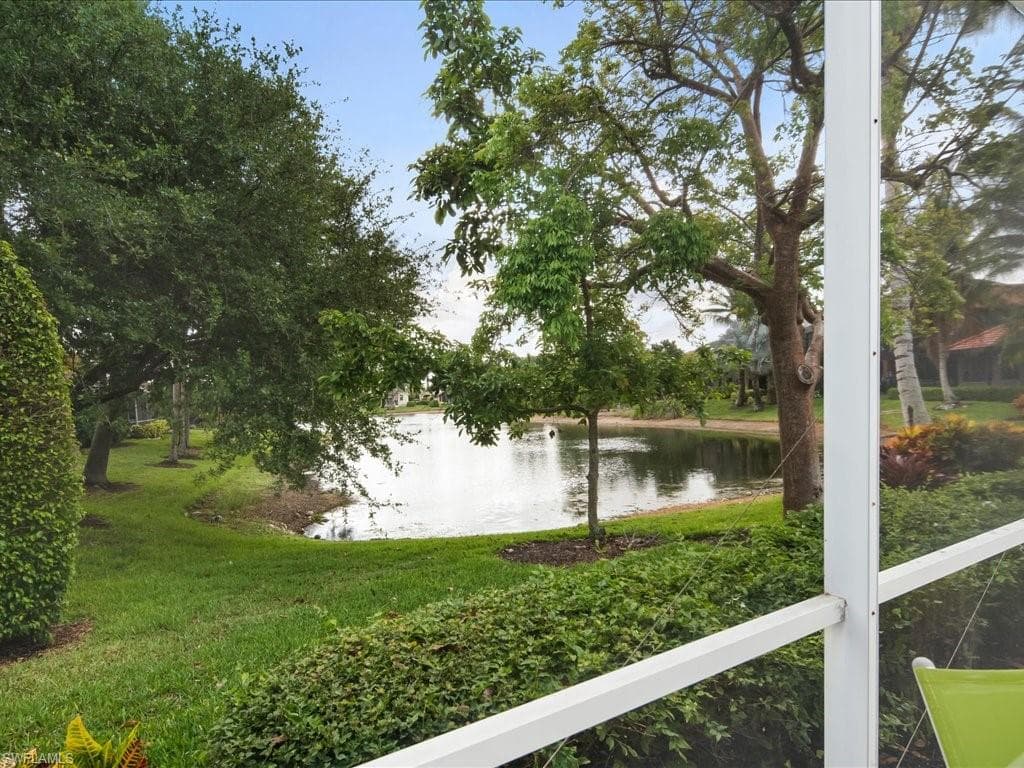 6932 Mauna Loa Ln, Naples, FL 34113-33
